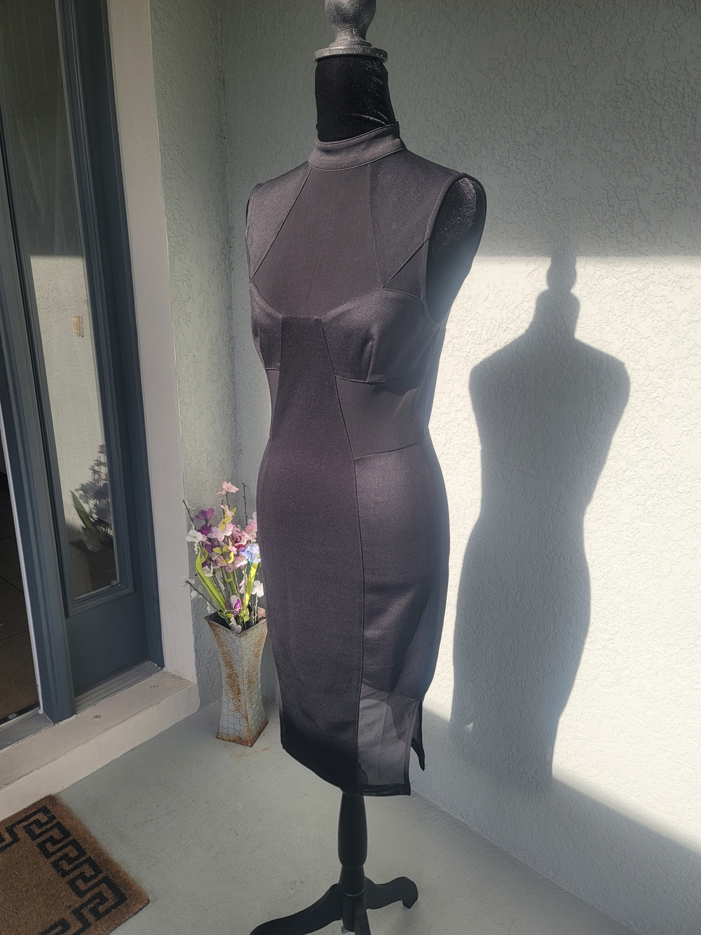 High-Neck Black Midi Bodycon Dress - Sleek Evening Style - Picture 8 of 9